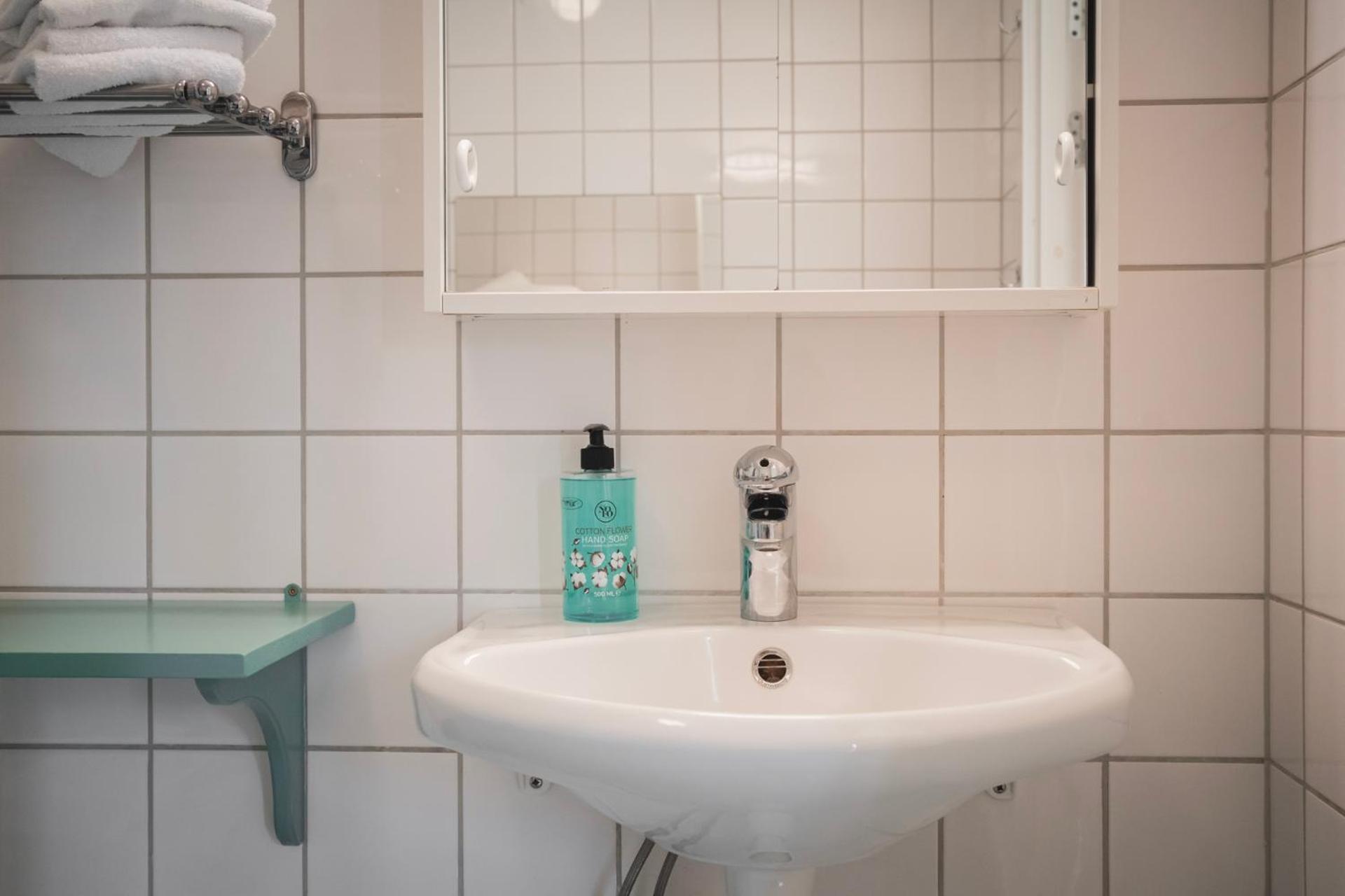 Tva Systrar B&B Skurup Buitenkant foto